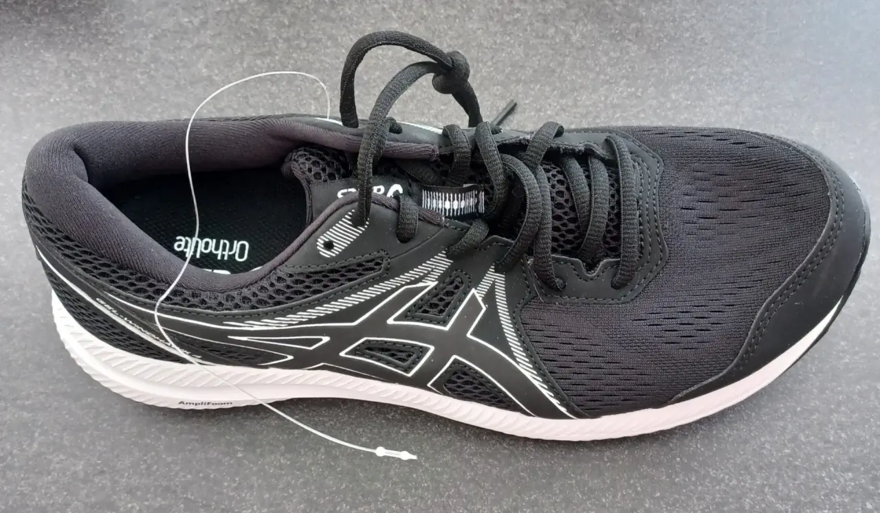 Chaussure de sport Asics noire en maille textile et synthétique, neuve, avec son