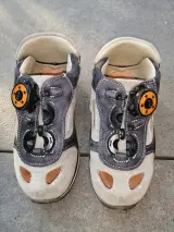 Chaussures footcare pointure 28